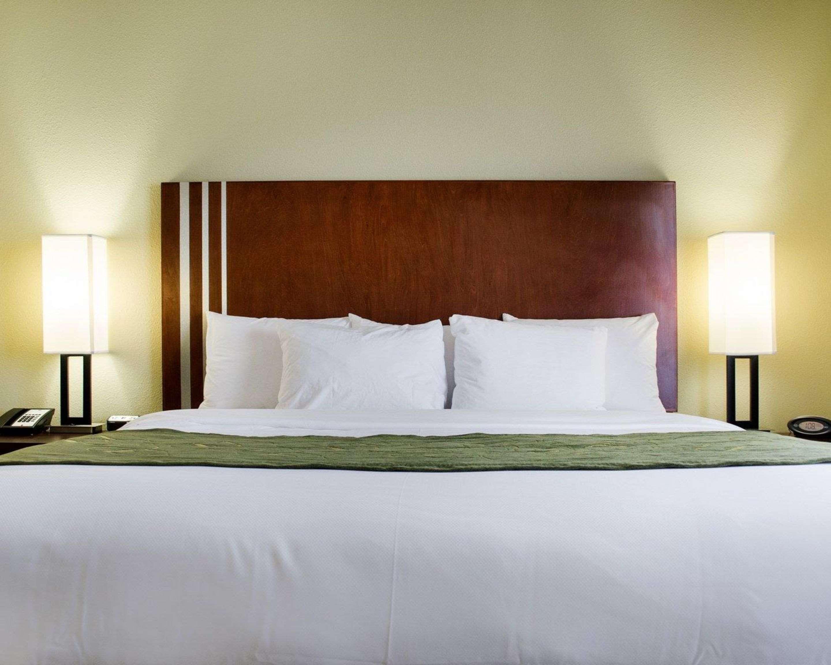 Comfort Suites Greenwood Esterno foto