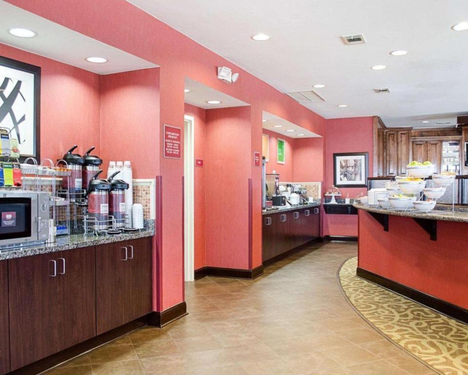 Comfort Suites Greenwood Esterno foto