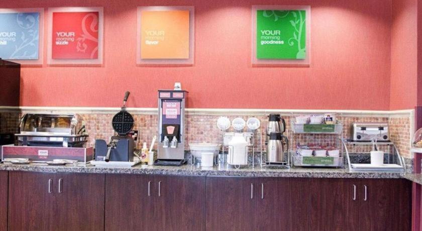 Comfort Suites Greenwood Esterno foto